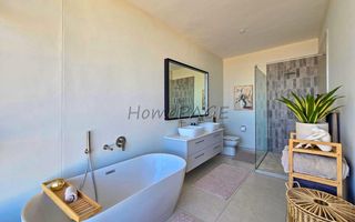 4 Bedroom House For Sale in Dolphin Beach