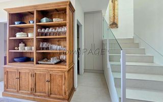 4 Bedroom House For Sale in Dolphin Beach