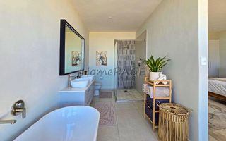 4 Bedroom House For Sale in Dolphin Beach
