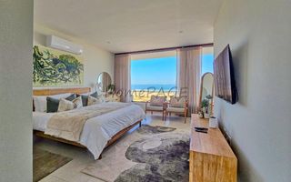 4 Bedroom House For Sale in Dolphin Beach
