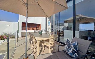 4 Bedroom House For Sale in Dolphin Beach