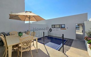4 Bedroom House For Sale in Dolphin Beach