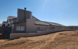4 Bedroom House For Sale in Henties Bay Central, Henties Bay