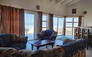 4 Bedroom House For Sale in Henties Bay Central, Henties Bay