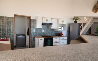 4 Bedroom House For Sale in Henties Bay Central, Henties Bay