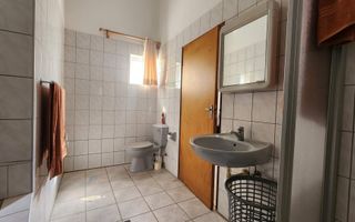 4 Bedroom House For Sale in Henties Bay Central, Henties Bay