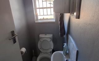 6 Bedroom Office / Retail / Mixed Use To Rent in Eros, Windh...