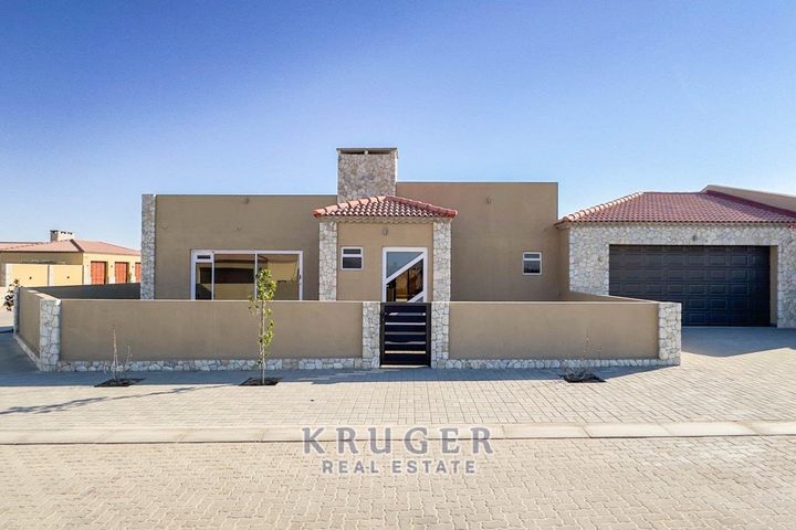 3 Bedroom House For Sale in Rossmund, Swakopmund