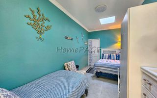 3 Bedroom House For Sale in Henties Bay Central, Henties Bay