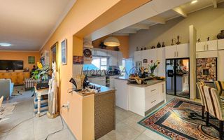 3 Bedroom House For Sale in Henties Bay Central, Henties Bay