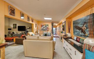 3 Bedroom House For Sale in Henties Bay Central, Henties Bay
