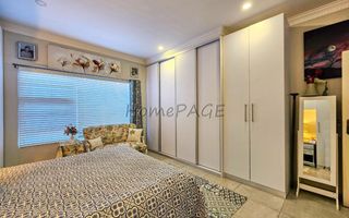 3 Bedroom House For Sale in Henties Bay Central, Henties Bay
