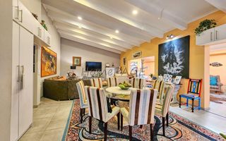 3 Bedroom House For Sale in Henties Bay Central, Henties Bay