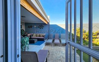 3 Bedroom House For Sale in Henties Bay Central, Henties Bay