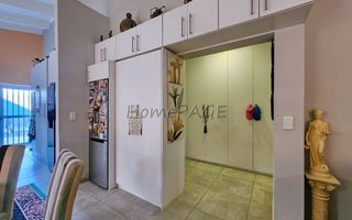 3 Bedroom House For Sale in Henties Bay Central, Henties Bay