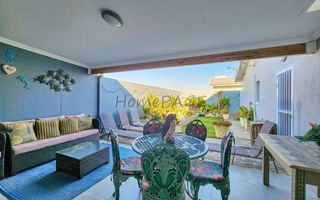3 Bedroom House For Sale in Henties Bay Central, Henties Bay