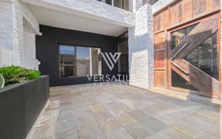 5 Bedroom House For Sale in Long Beach