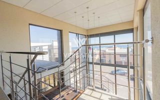 5 Bedroom House For Sale in Long Beach