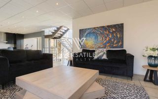 5 Bedroom House For Sale in Long Beach