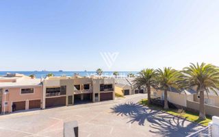 5 Bedroom House For Sale in Long Beach