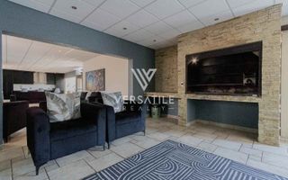 5 Bedroom House For Sale in Long Beach