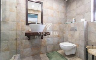 5 Bedroom House For Sale in Long Beach