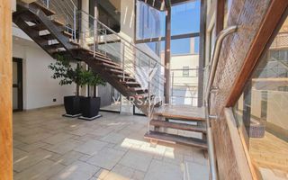 5 Bedroom House For Sale in Long Beach