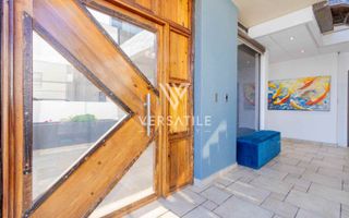 5 Bedroom House For Sale in Long Beach