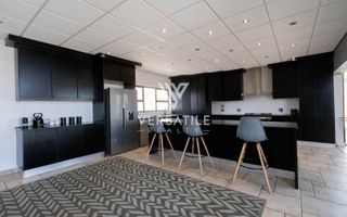 5 Bedroom House For Sale in Long Beach