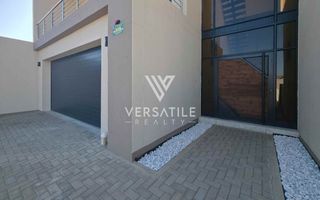 4 Bedroom House To Rent in Long Beach