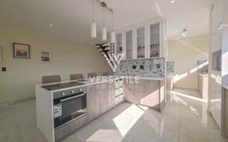 4 Bedroom House To Rent in Long Beach
