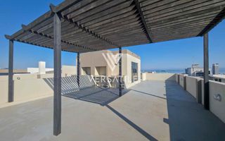 4 Bedroom House To Rent in Long Beach