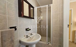 3 Bedroom House To Rent in Long Beach