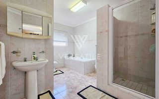 3 Bedroom House To Rent in Long Beach