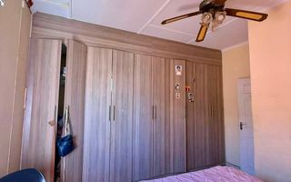 4 Bedroom House For Sale in Rocky Crest, Windhoek
