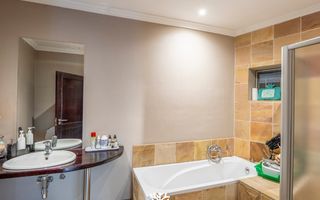 4 Bedroom House For Sale in Erospark, Windhoek