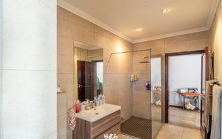 4 Bedroom House For Sale in Erospark, Windhoek