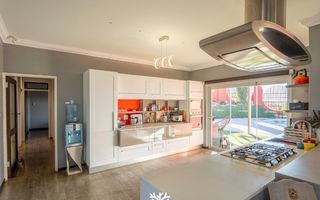 4 Bedroom House For Sale in Erospark, Windhoek