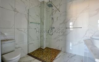 4 Bedroom House For Sale in Dolphin Beach