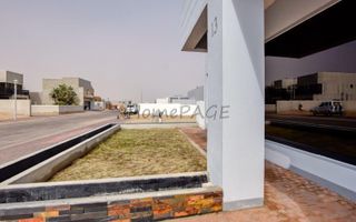 4 Bedroom House For Sale in Dolphin Beach