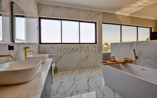 4 Bedroom House For Sale in Dolphin Beach