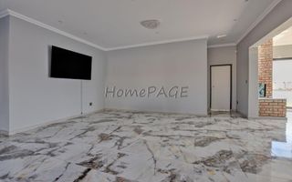 4 Bedroom House For Sale in Dolphin Beach
