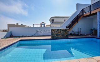 4 Bedroom House For Sale in Dolphin Beach