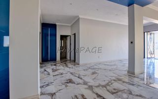 4 Bedroom House For Sale in Dolphin Beach
