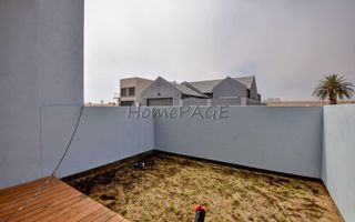 4 Bedroom House For Sale in Dolphin Beach