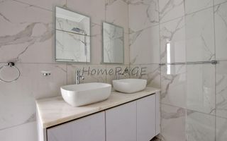 4 Bedroom House For Sale in Dolphin Beach