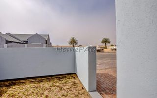 4 Bedroom House For Sale in Dolphin Beach