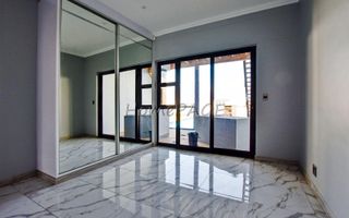 4 Bedroom House For Sale in Dolphin Beach