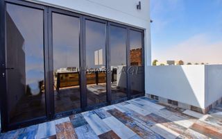 4 Bedroom House For Sale in Dolphin Beach