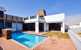4 Bedroom House For Sale in Dolphin Beach